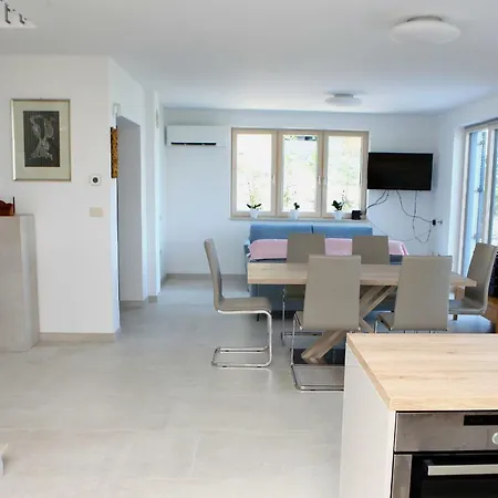 Colomban Villa *